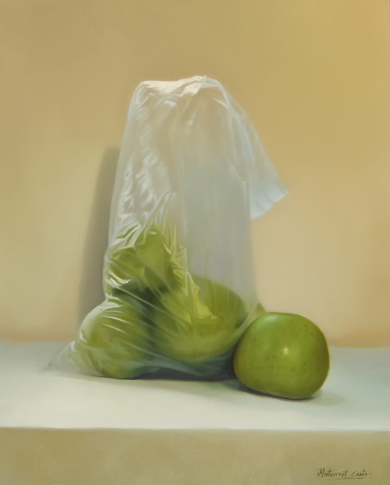 Manzanas dentro de una bolsa de plastico